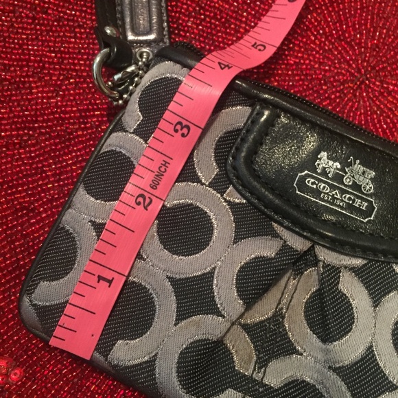Coach wristlet - Picture 7 of 8